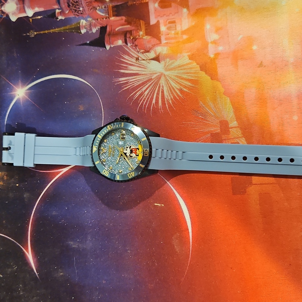 DISNEY Invicta limited edition mickey mouse womens watch